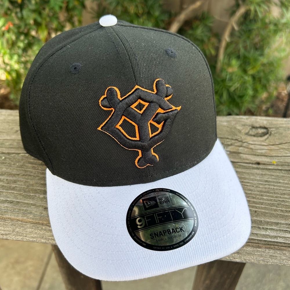 New Japan Tokyo Yomiuri Giants , New Era baseball cap SnapBack.